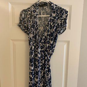 BCBG Collared Floral Wrap Dress- Size S Petite